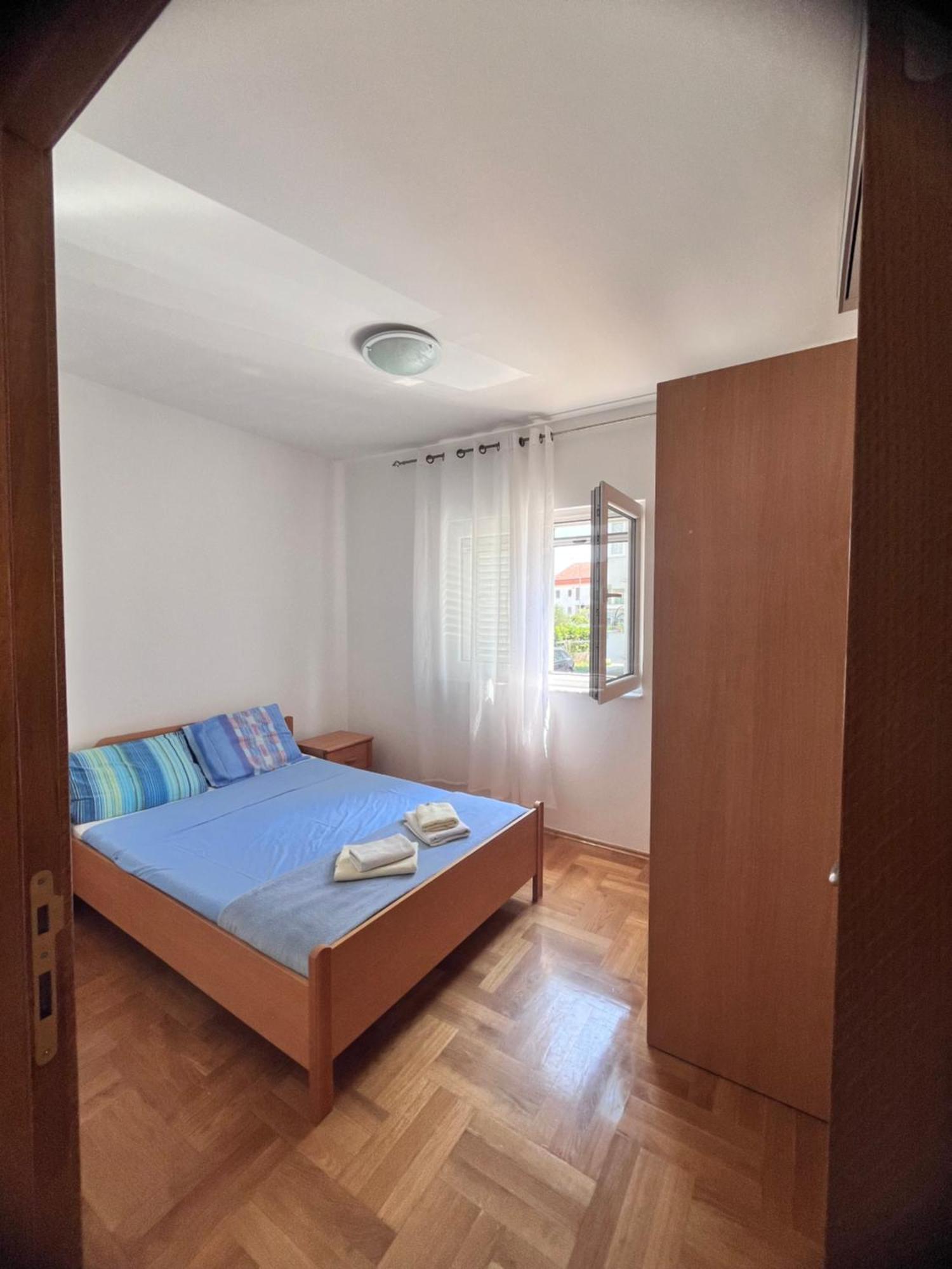 Apartment Belani, Own Parking Tivat Exterior foto