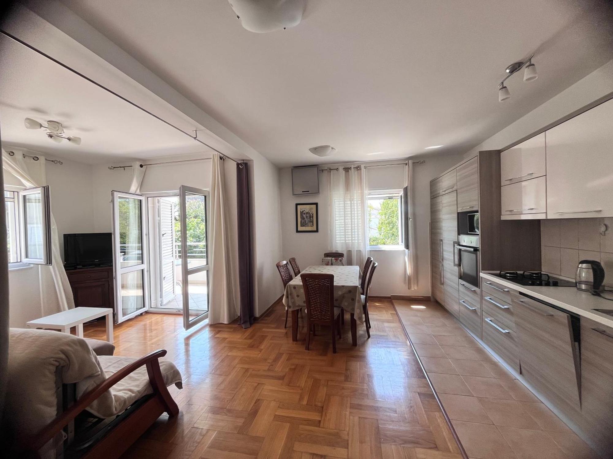 Apartment Belani, Own Parking Tivat Exterior foto